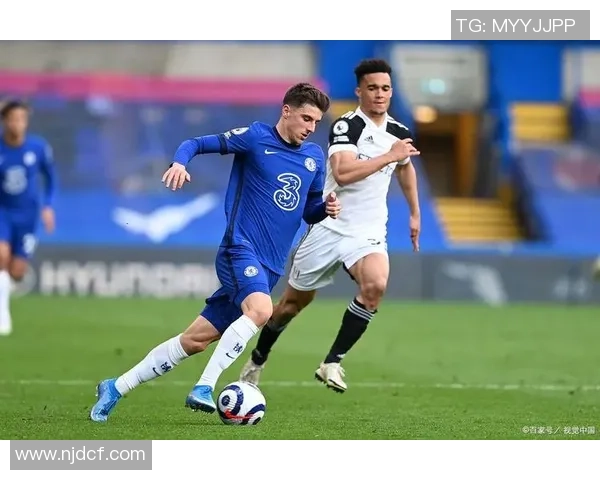 切尔西与法兰克福首回合激战回顾双方战术较量引发热议